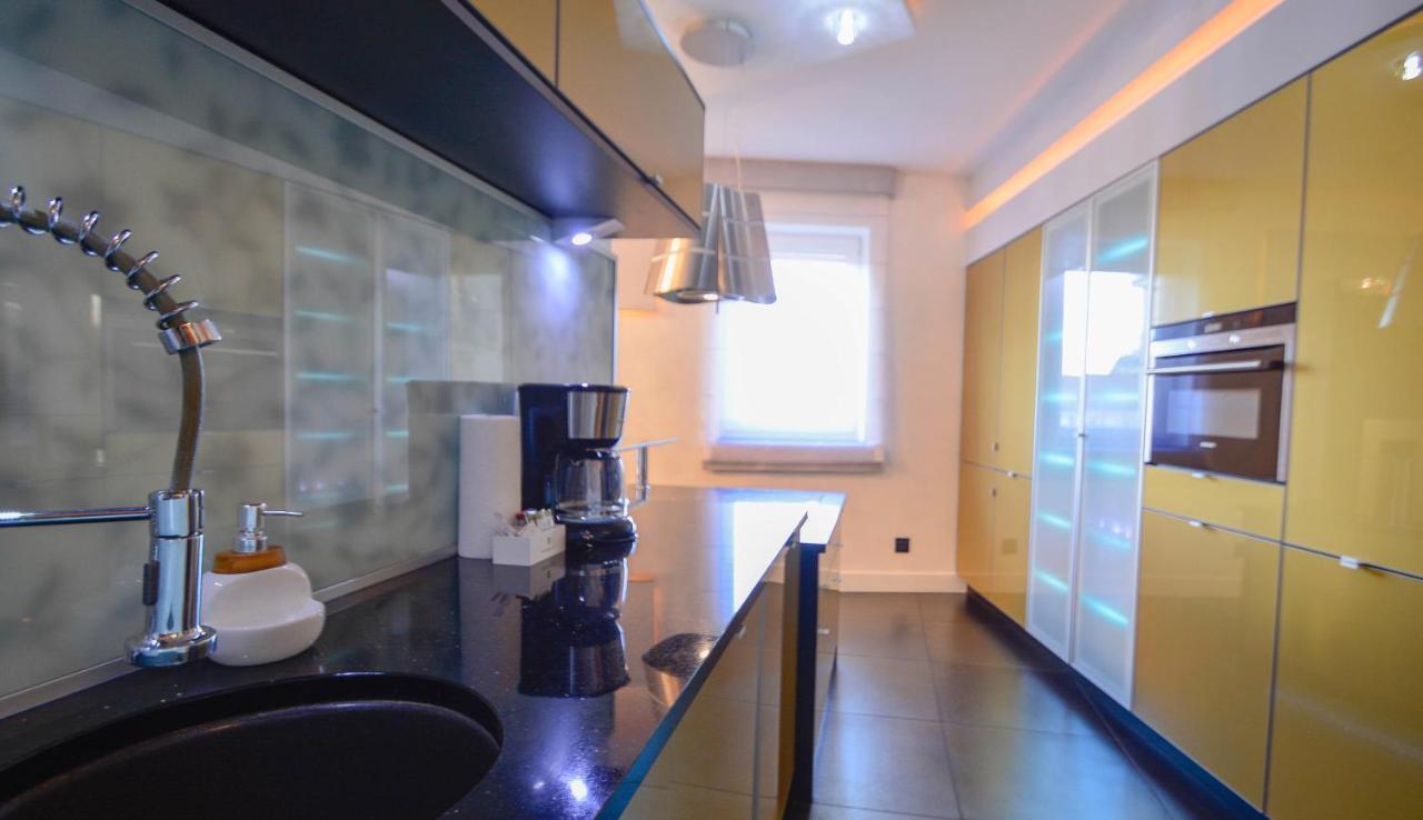 Apartamenty Bryza - Chelmonskiego - Parking - Centrum Świnoujście Buitenkant foto