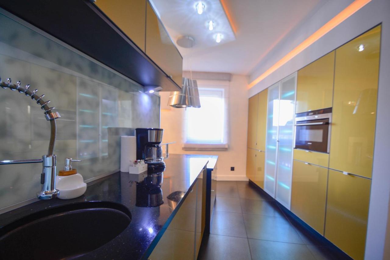 Apartamenty Bryza - Chelmonskiego - Parking - Centrum Świnoujście Buitenkant foto