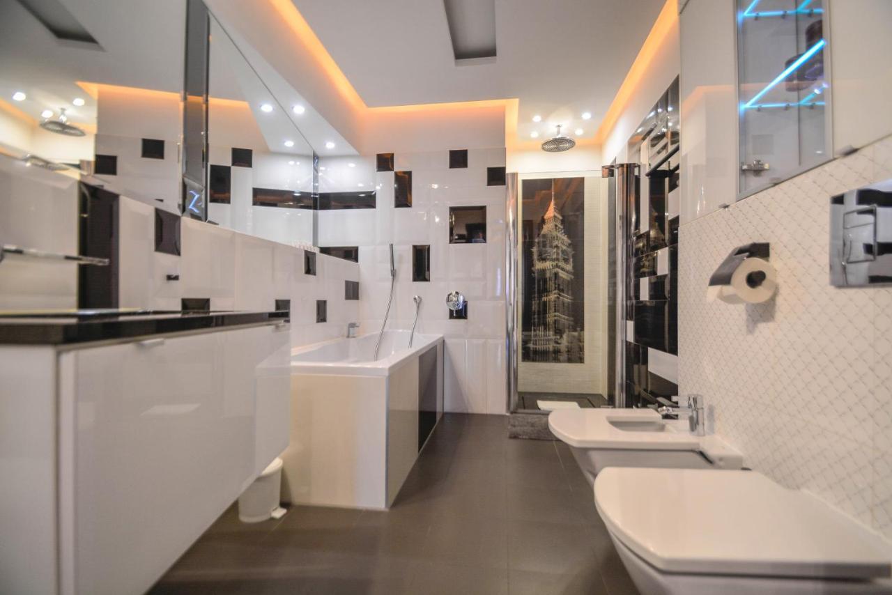 Apartamenty Bryza - Chelmonskiego - Parking - Centrum Świnoujście Buitenkant foto