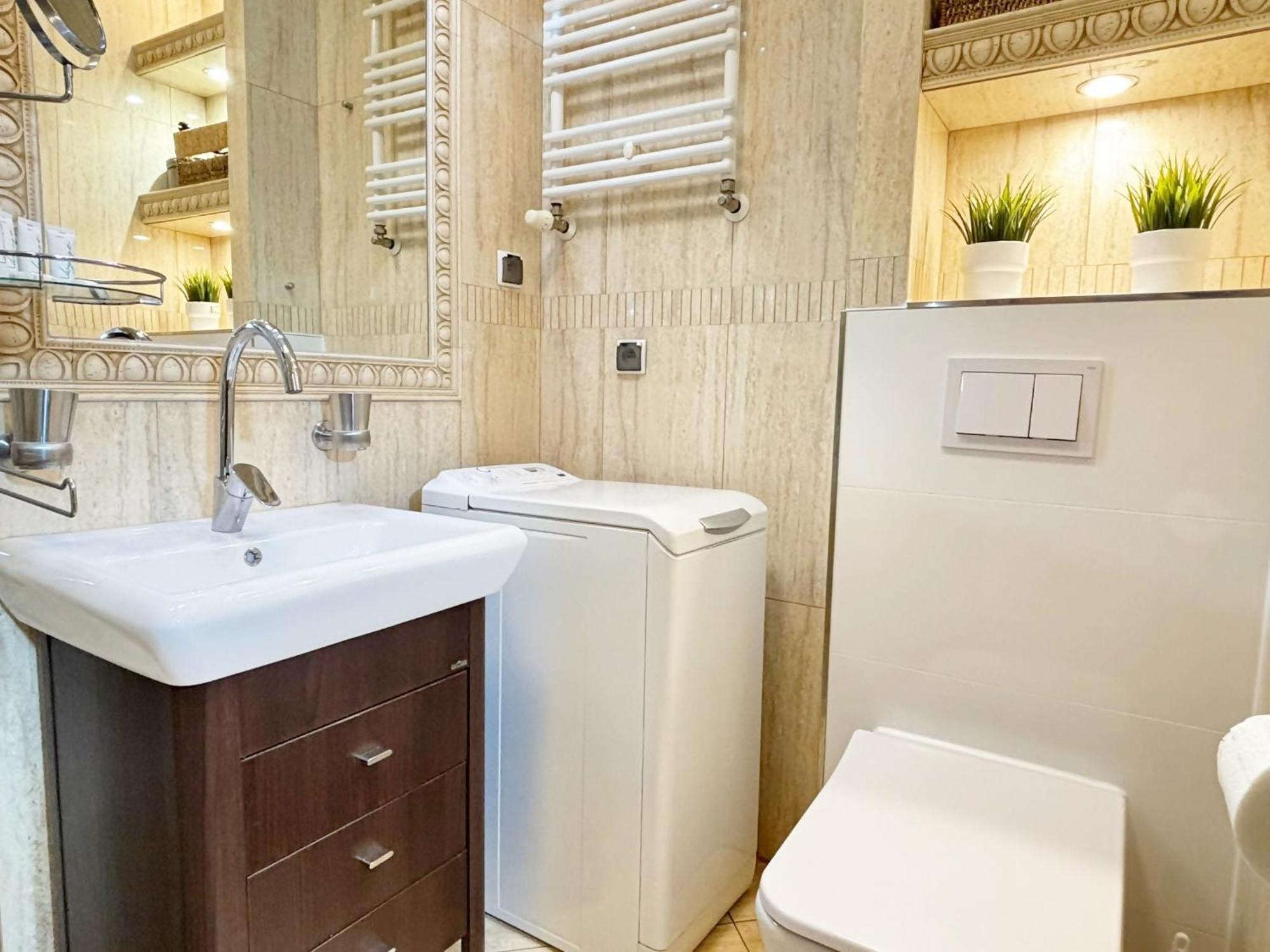 Apartamenty Bryza - Chelmonskiego - Parking - Centrum Świnoujście Buitenkant foto